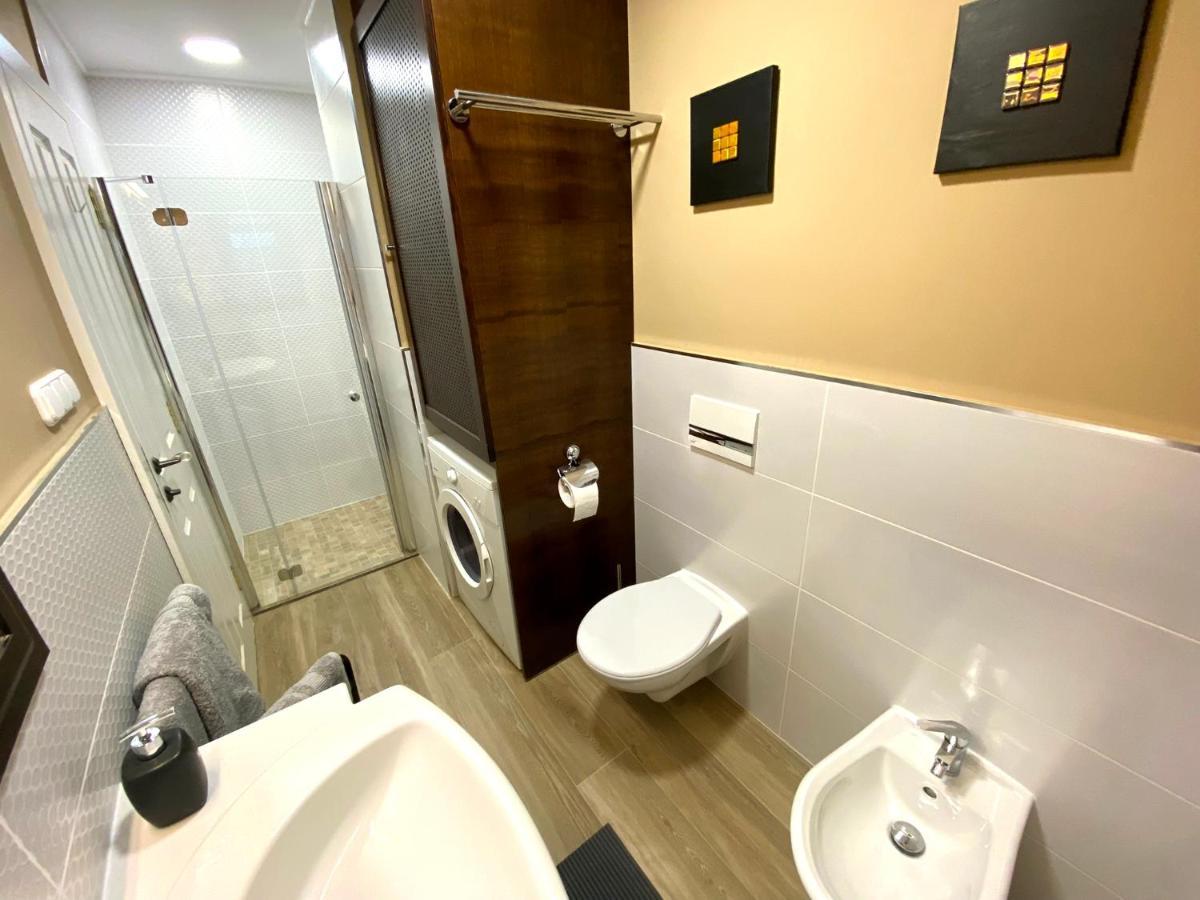 Arttrend Luxury Villa ตีฮานี ภายนอก รูปภาพ